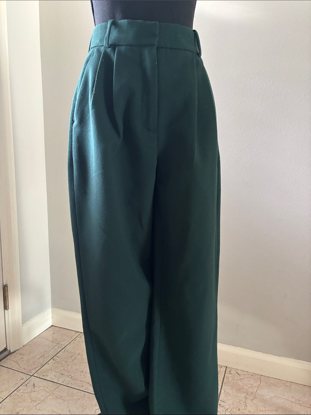 Abercrombie & Fitch High-Waist Wide-Leg Pants in Deep Emerald